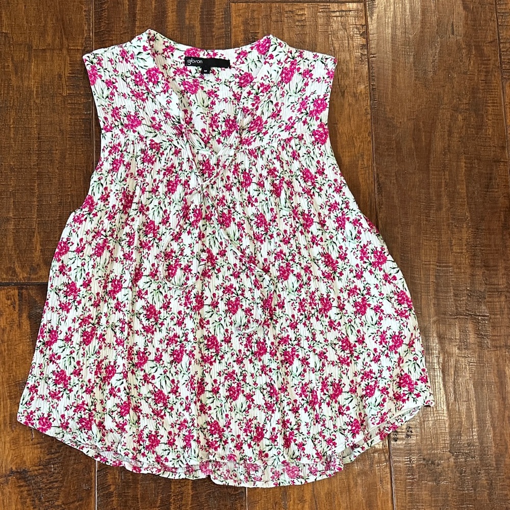 Gibson Pink and White Floral Sleeveless Blouse